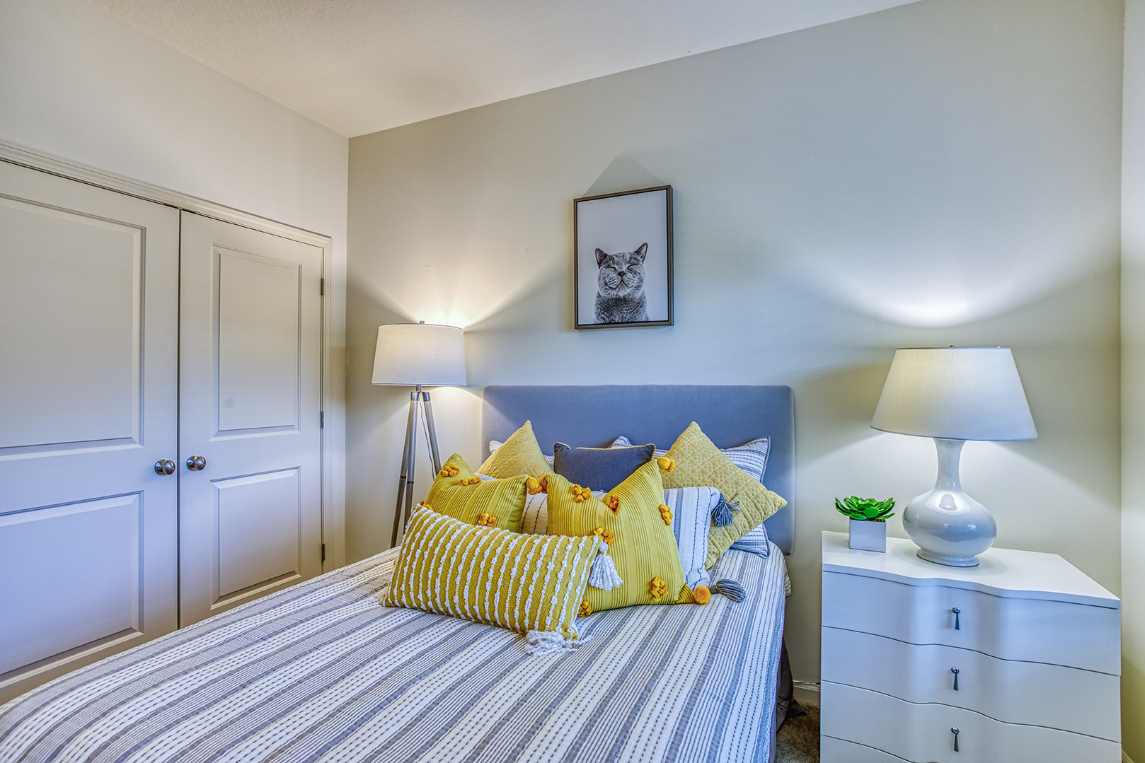 The Links at Pebble Creek Yellow Bedroom